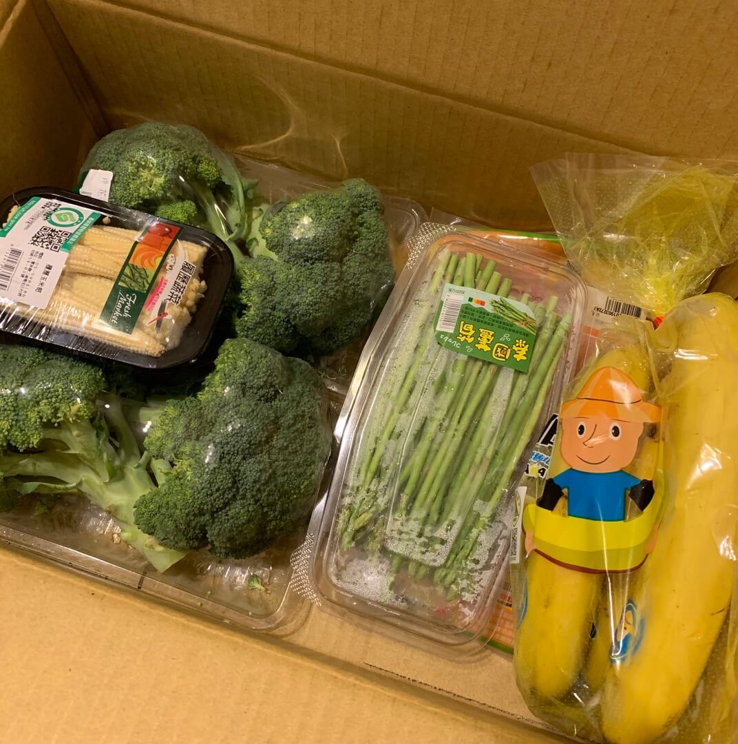 家樂福線上購物 蔬菜 紙箱
